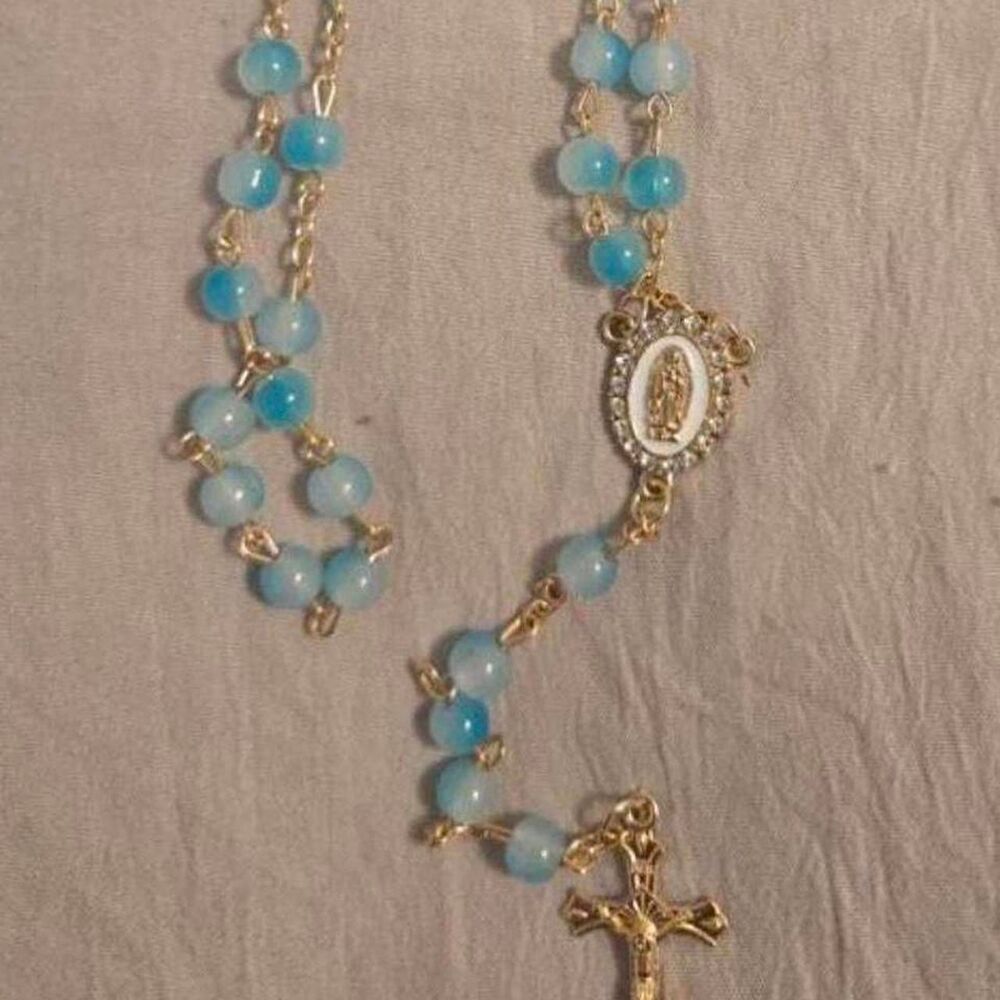 Source Unknown Blue and White Rosary Necklace with Gold-tone Crucifix - Picture 2 of 3
